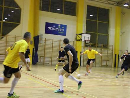 Trwają rozgrywki Halowej Ligi Piłki Nożnej